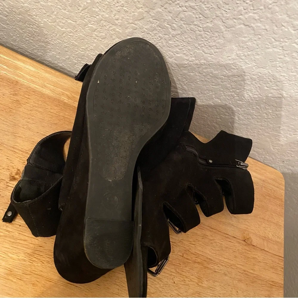 DV Vita Black Wedge Sandals with Buckles